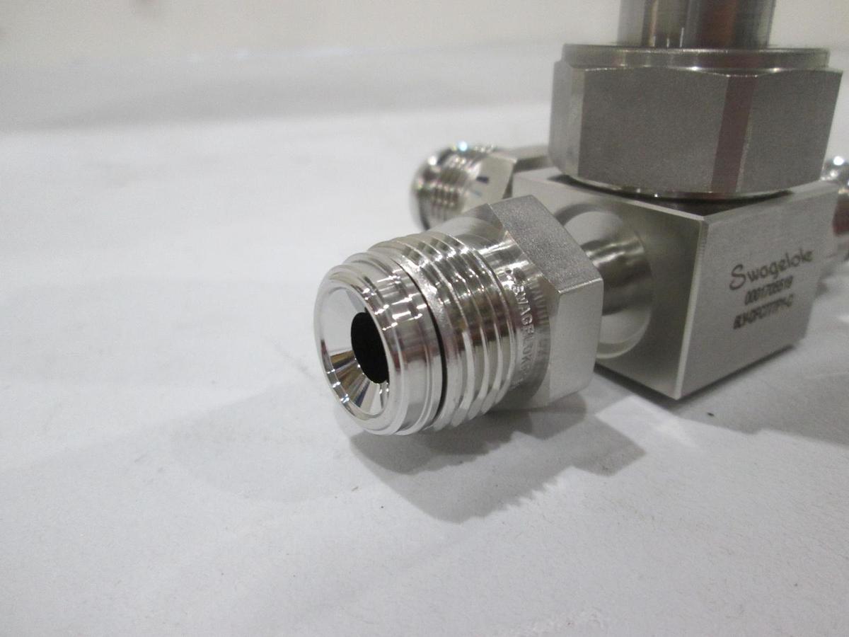 Used Swagelok, 6LV-DFC777P1-C, 3 Way Manual Diaphragm Valve, Used