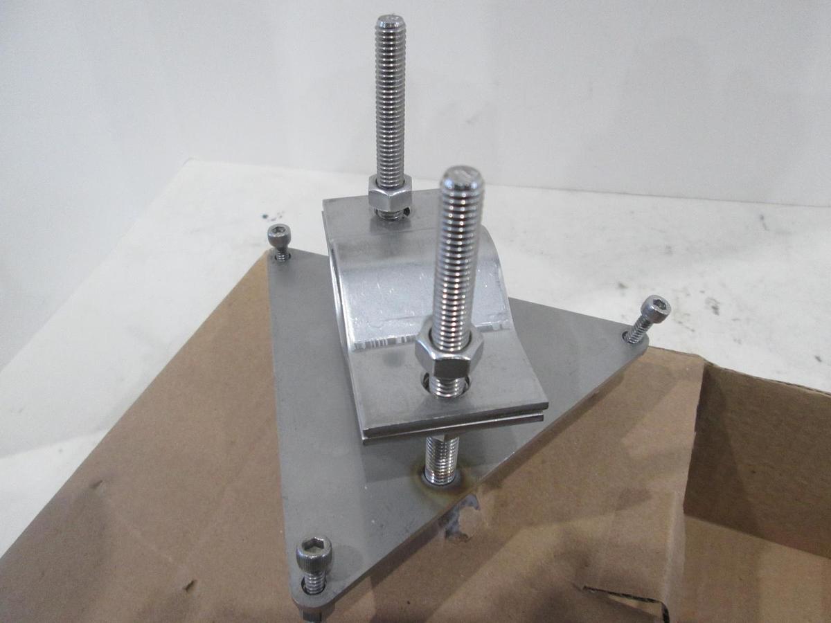 Ashcroft, 4.5" Pipe Mounting Kit XTM Var for 1259/1279/1109 XFW, 101B229-01, New