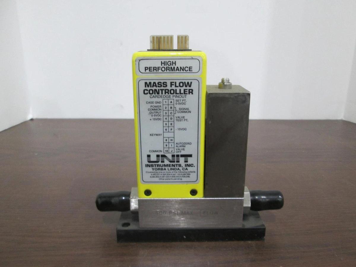 Used Unit, High Perfor. UFC-1100, 500 SCCM, N2, Mass Flow Controller, 1/4" Port, Used