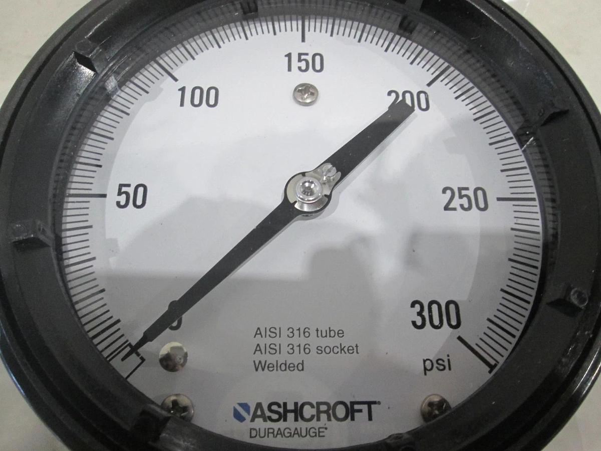 Ashcroft, Duragauge, 4-1/2", 0-300 PSI, Silicone Fill, New