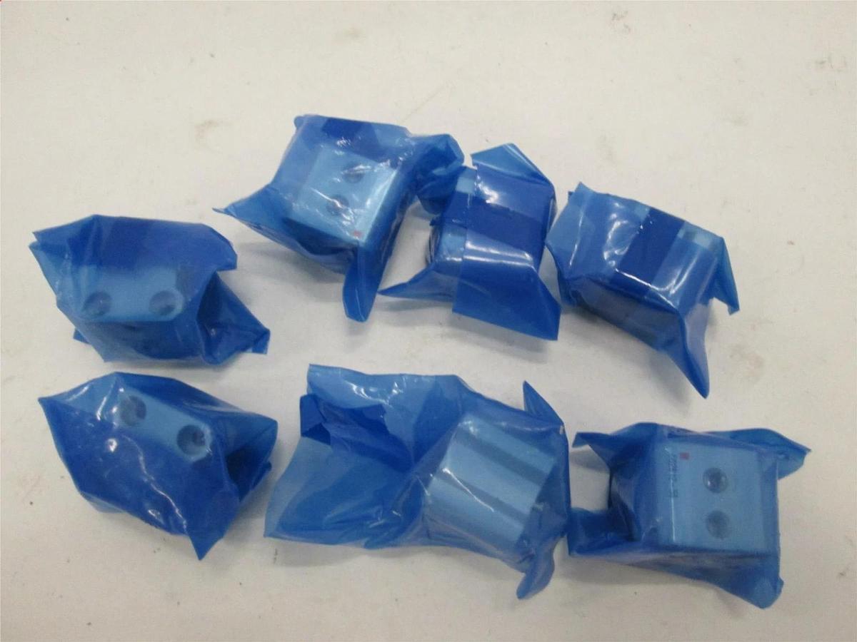 SMC, Pneumatic Cylinder, CQ2B12-5S, New, Lot of 7