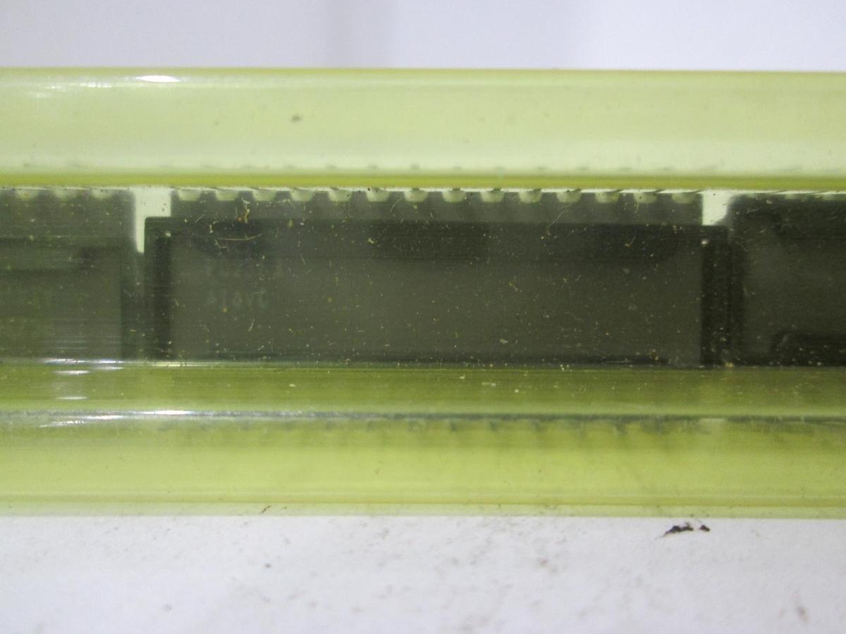 8136Y, 320066-12, Integrated Circuit, New, Lot of 11