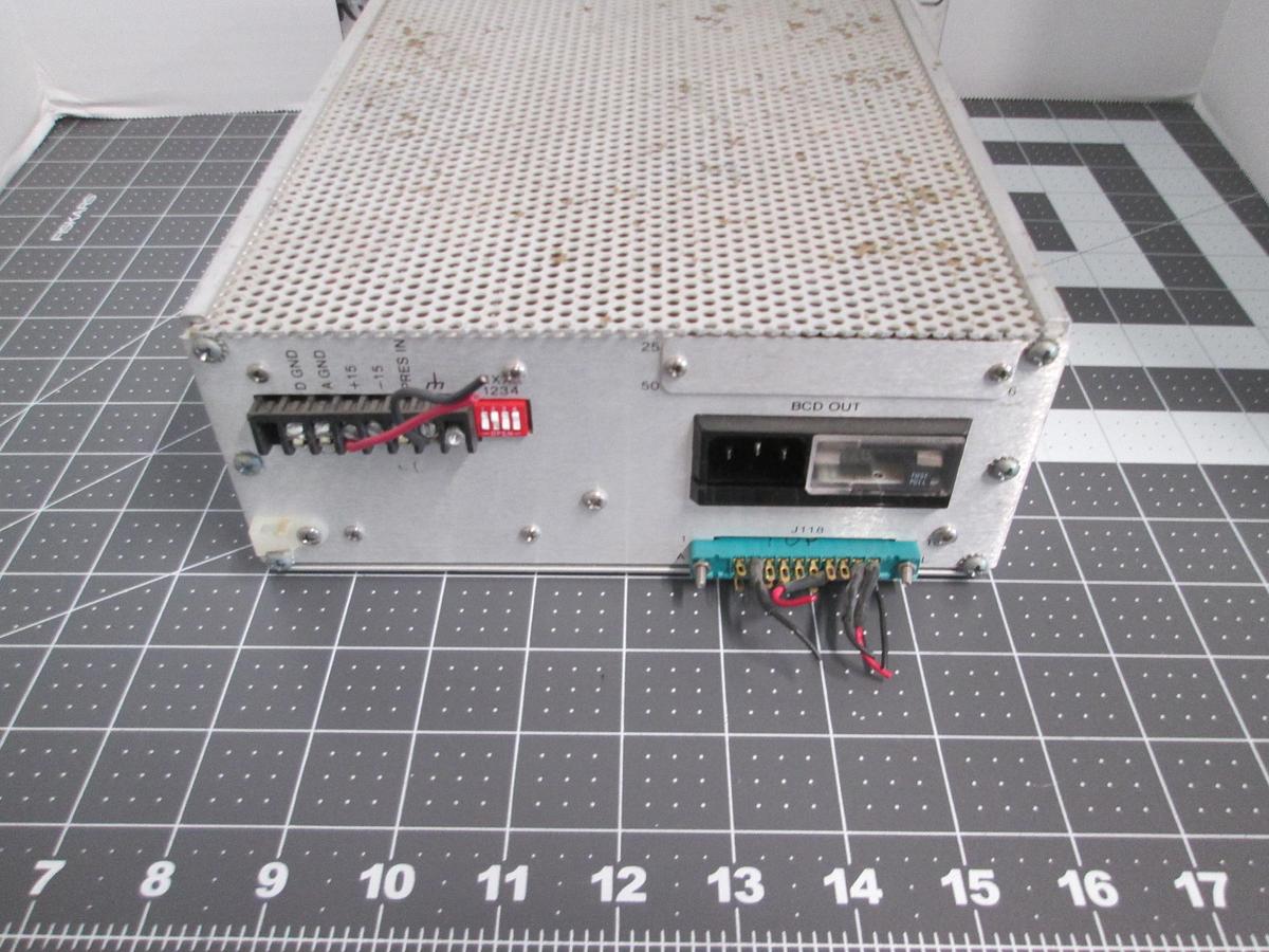 Used MKS, PDR-C-1C, Digital Pressure Readout POWER supply Baratron Controller