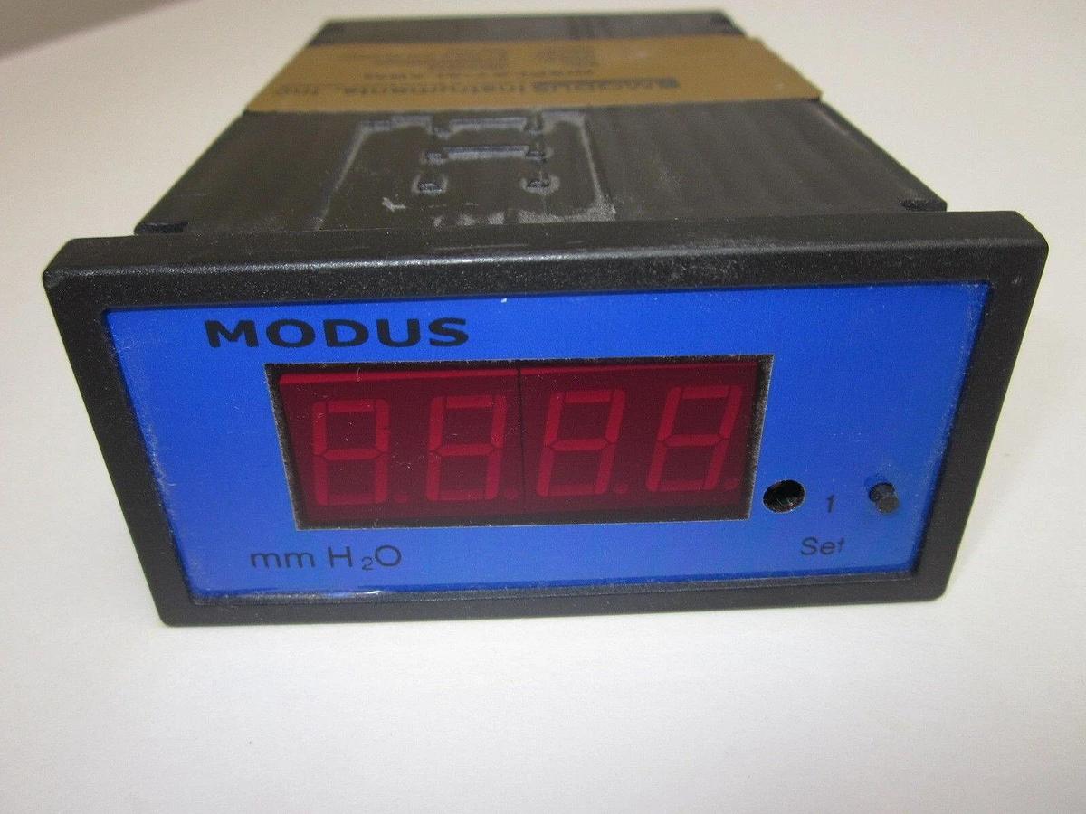 Used Modus Instruments DA-4-08M-0-RR-000 Display / Alarm 0-100mm of water, 100 Vac