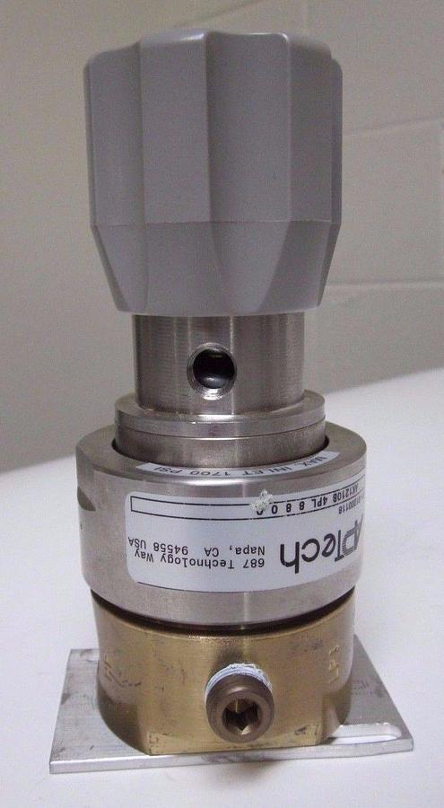 Used APTech AK1210B 4PL 8 8 0 0  4-Port Brass Pressure Regulator 1700 PSI 1/2" NPT