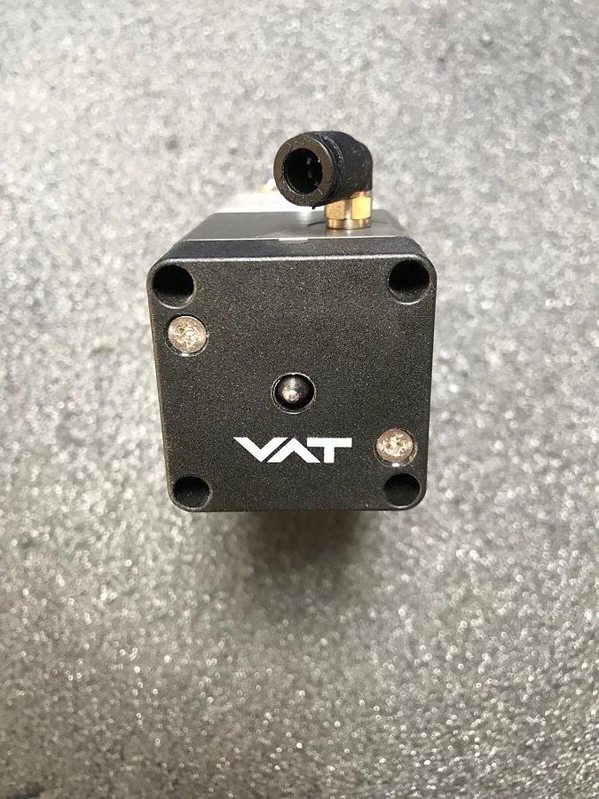 Used VAT 26524-KA11-BKS1 HV Inline Pneumatic Valve Assy w/ ISO-KF16 Pipe, Used