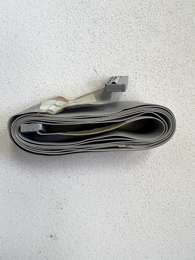 Used SVG VTR Ribbon Cable P/N 601341-01 ASSY HRNS GAS STATUS 26 Pin, Used