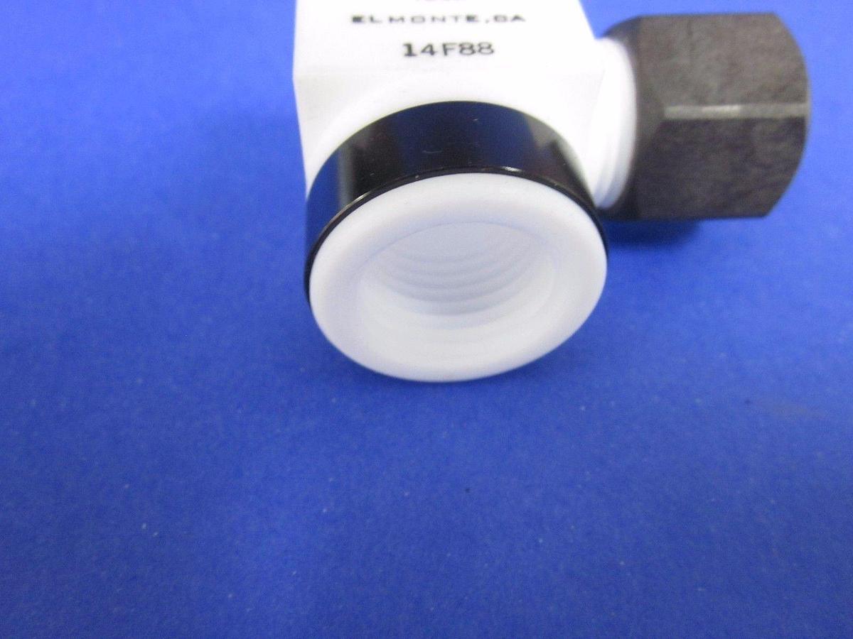 Plasma Tech Elbow Female Connector 14F88, 1/2" Tube x Pipe Thread - Lot of 6