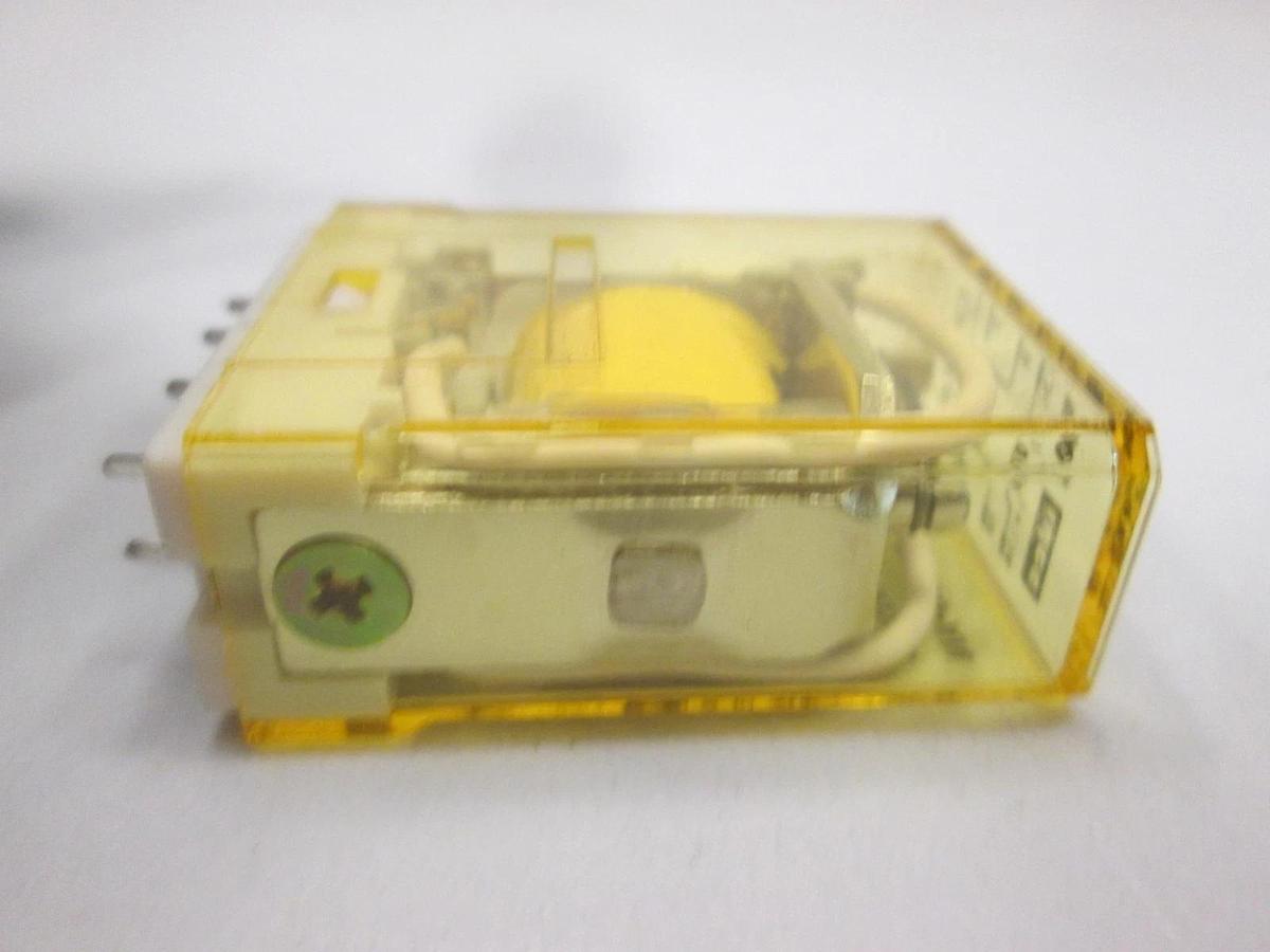 Used IDEC, RY2V-U, DC 24 V Relay, Used