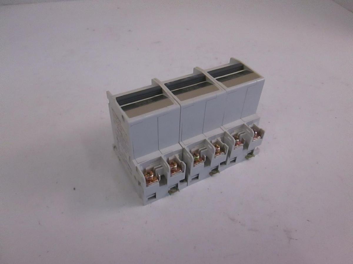 Used Mitsubishi Circuit Protector CP30-BA, 15A, 250VAC/125VDC, 2 Pole, Used, Lot of 3