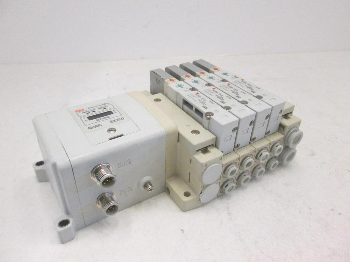 Used SMC, EX250, DeviceNet Interface Module Assy w/ 4 Valves, SV2200-5FUD, Used