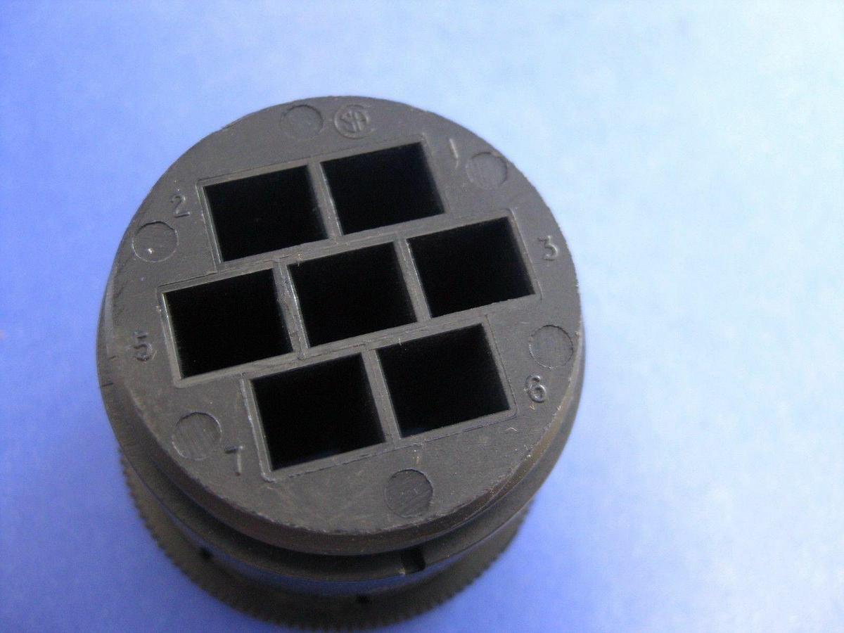 AMP 206226-1 Circular Connector Plug Housing, CPC , 7 Position, Lot of 17
