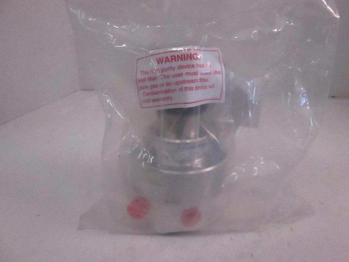 Veriflo IR5003WK4PBXFGIIIA, 1/4" FVCR Regulator, New