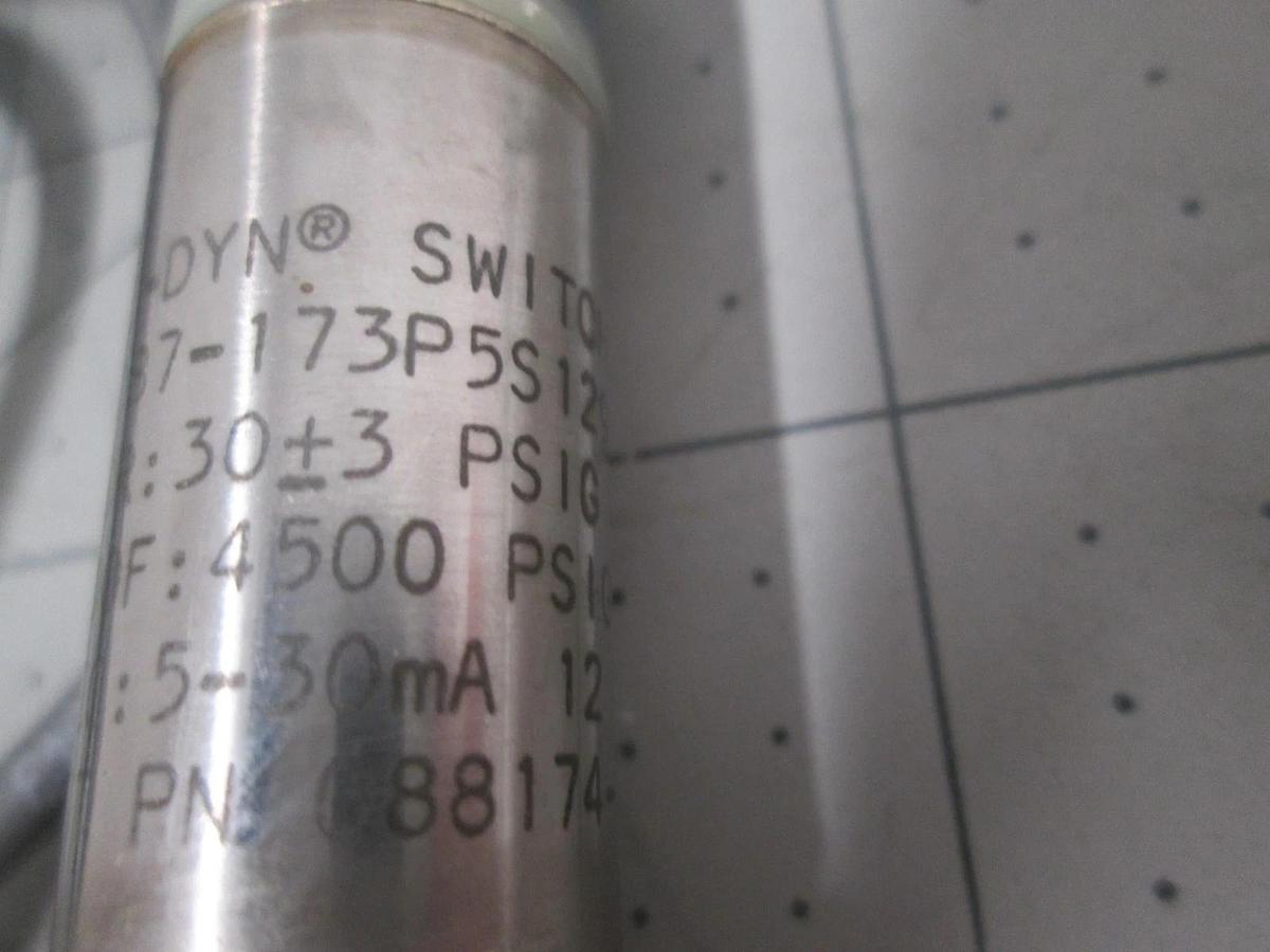 ITT NEO-Dyne, 173P5S129, Pressure Switch, Used