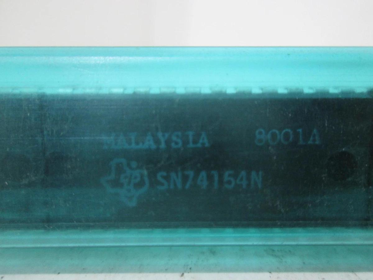 Texas Instruments, SN74154N, Integrated Circuit, New, Lot of 13