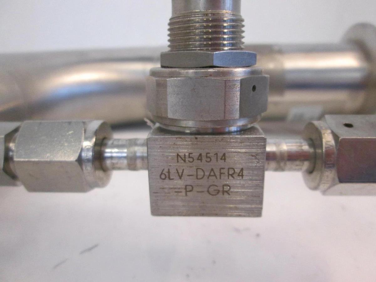 Used Insync Systems 0050-76061-P1 w/ 6LV-DAFR4-P-GR Valve, New