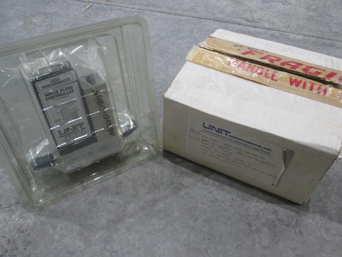Used Unit, UFC-1100, Mass Flow Controller, He, 300 SCCM, New