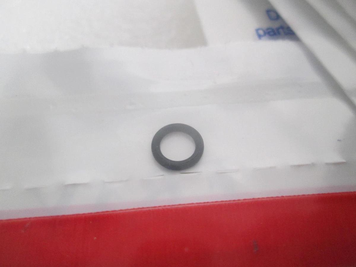 Kalrez, O-Ring, .154ID x .038W, 202-228, New, Lot of 26