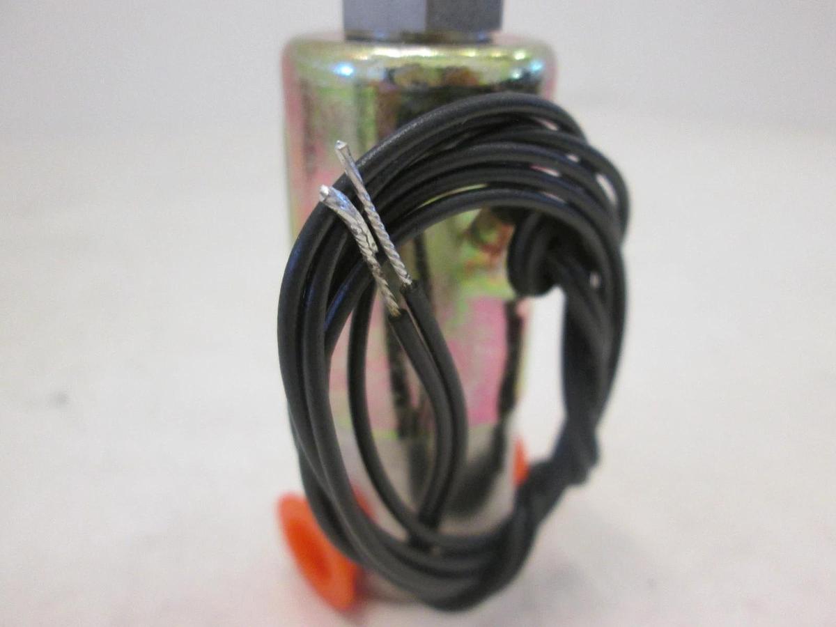 Parker, Solenoid Valve, B13DK1040, 3/32 Orifice, 40 PSI, 120V, New