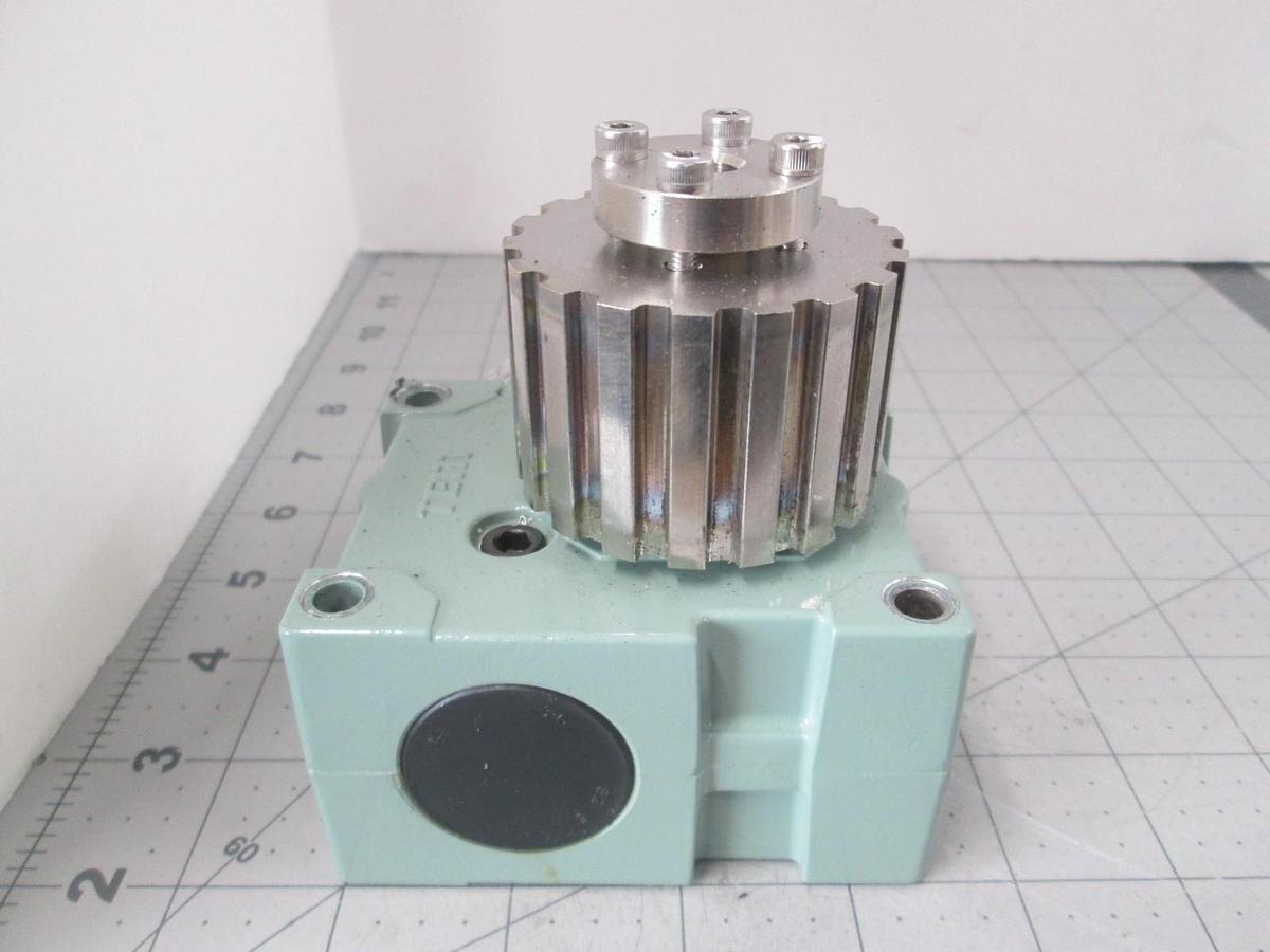 Used Tsubakimoto Emerson, TM10E30A-V, Ratio: 30, ME6590-050 JHL, Gear Reducer, Use