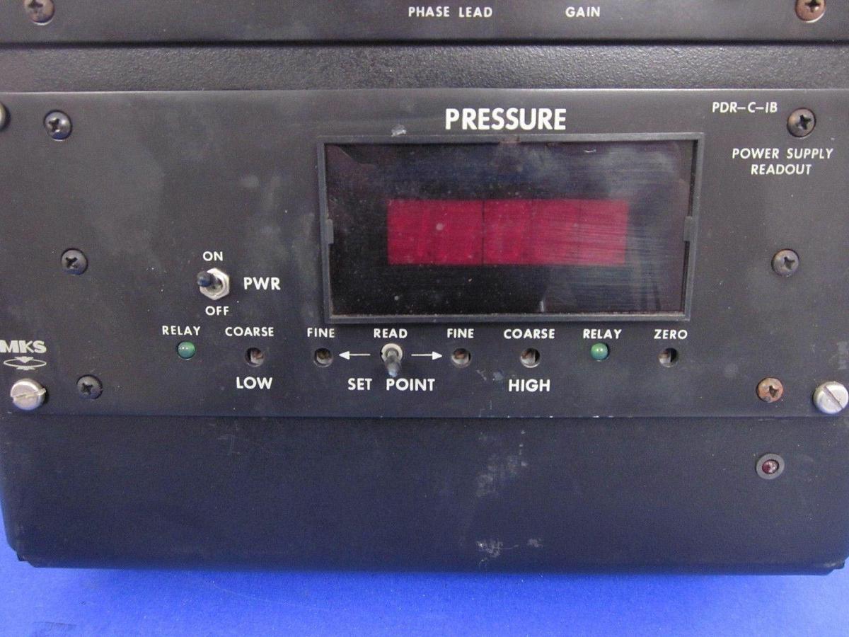 Used MKS Type 252A Controller and MKS Type PDR-C-1B Assembly - FOR PARTS