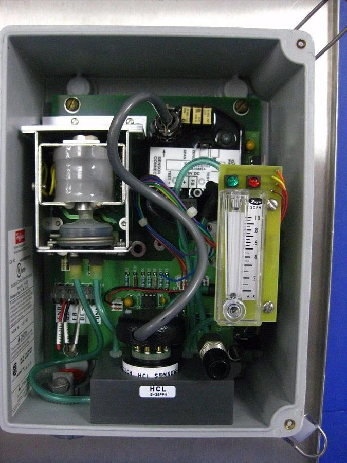 Used Gastech 68-0020-05 Sample Draw Gas Detector System for HCL, Used