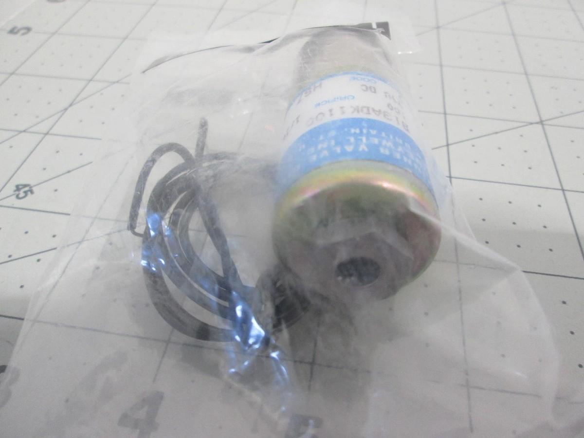 Skinner Valve, B13ADK1100, 3 Way Valve, 100 PSI, 24V DC, 1/8 Orifice, New