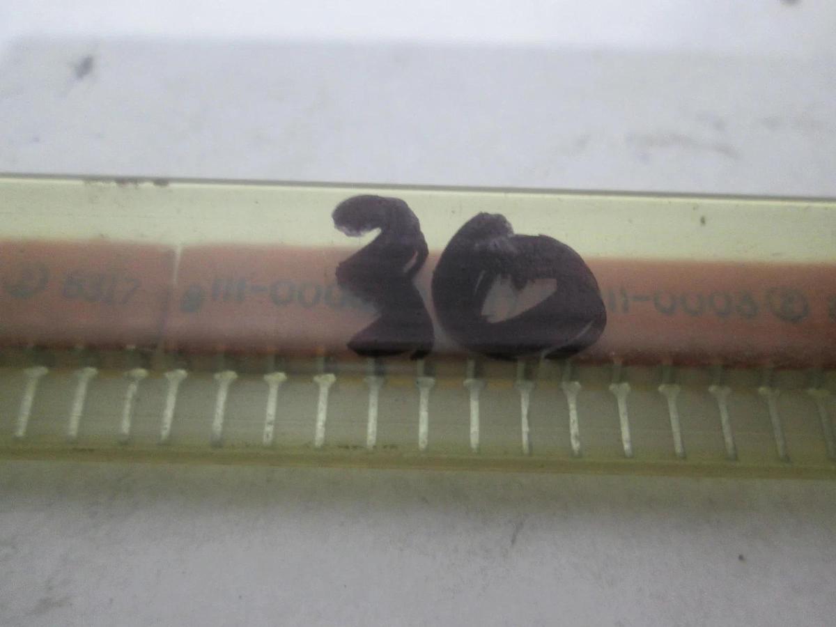 111-000300, Integrated Circuit, New, Lot of 30