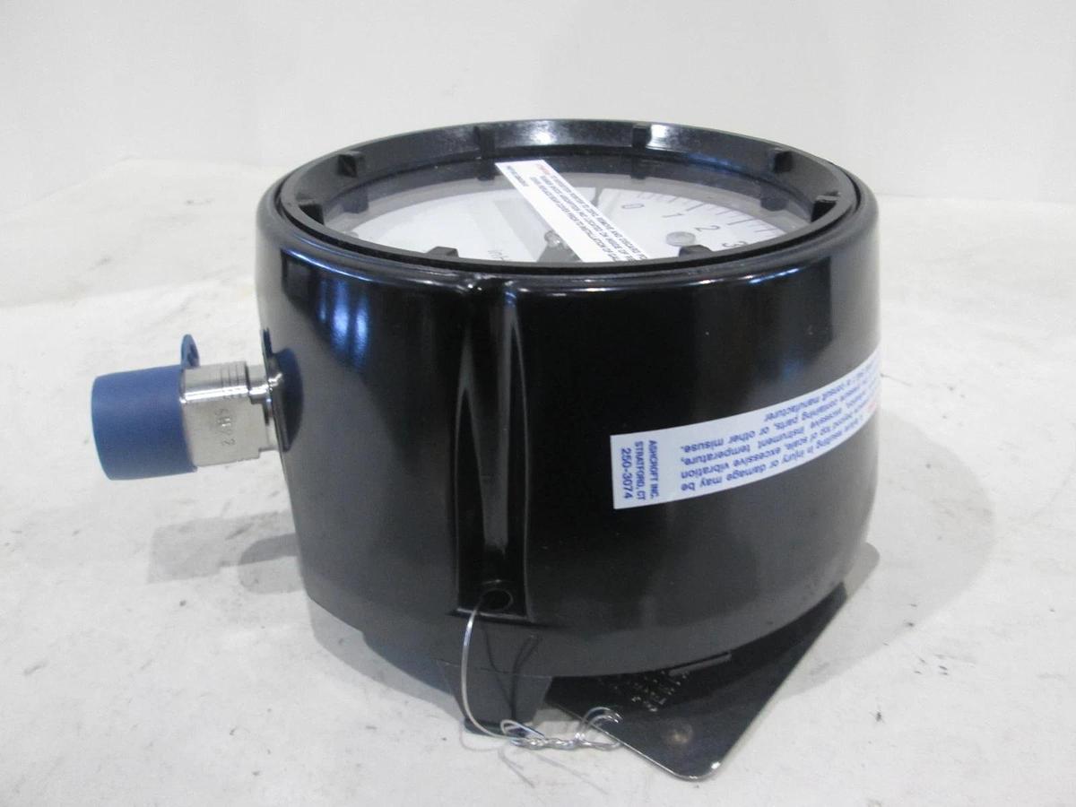 Ashcroft, Duragauge, 4-1/2", 0-5, H2O Fill, New