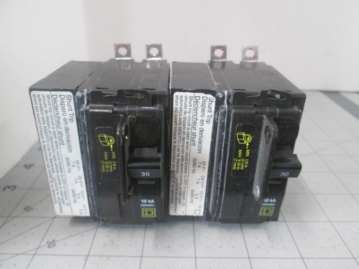 Square D, QO215, 2 Pole, Circuit Breaker w/ Shunt Tip,120/240V, Used, Lot of 2