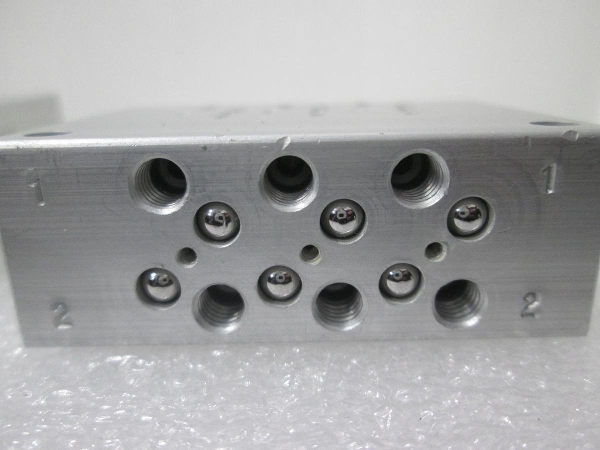 Used SMC, 3 Position Manifold Block for Valve, New, Lot of 2