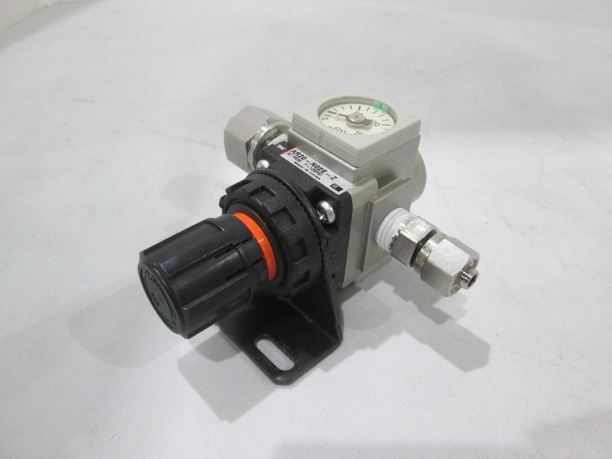 Used SMC, AR20-N02E-Z, Regulator Assy w/ Gauge, Used
