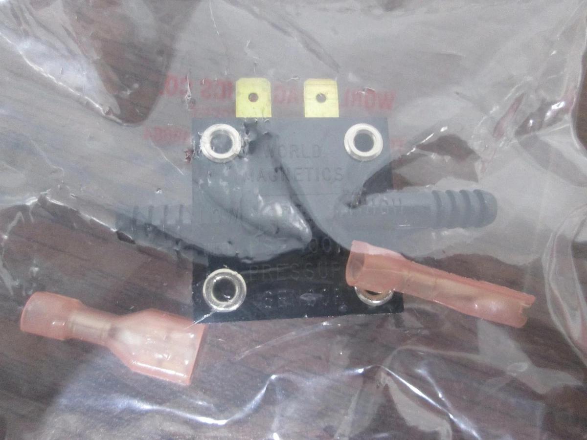World Magnetics CO, PSF-100A, Pressure Sensor, New