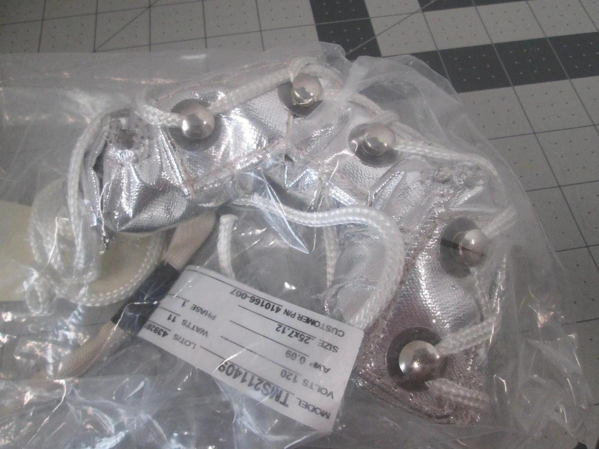 BH Thermal, Briskheat, TMS211409, Heater Jacket, 120V, 0.09A, 11W, Phase, New
