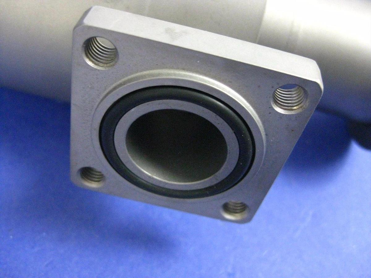 Used MKS HPS V2-040-AK-225-CLVNH 2-Stage Vacuum Valve, Right Angle, for parts