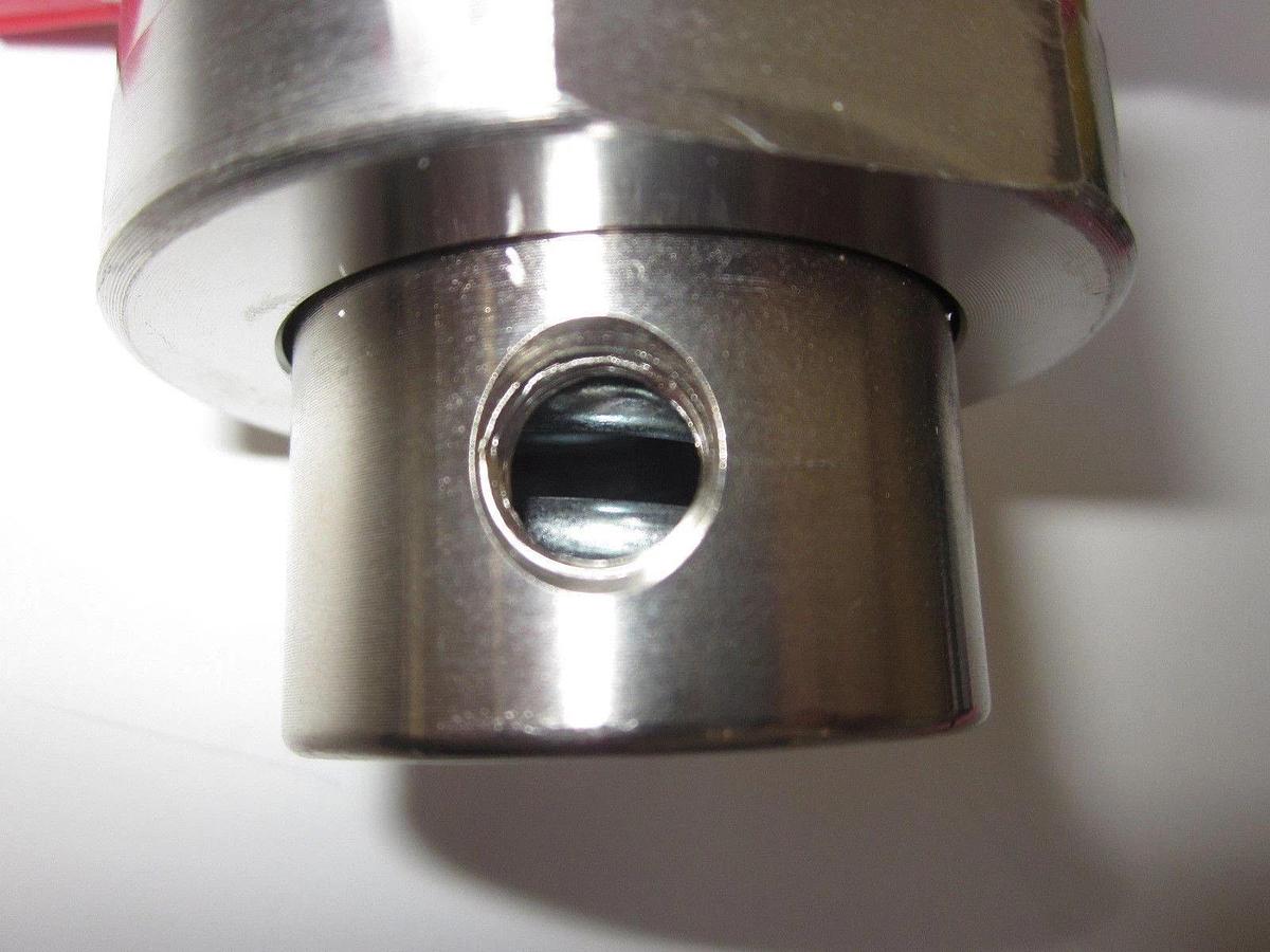 APtech Semi Gas S033-0239-100 high purity Pressure Regulator, 5 Port