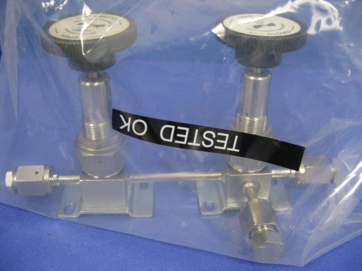 Used Nupro 6LV-BNC111 6LV-BNBW4, Shutoff Valve Assembly, 2 Station, 3 Ports, Rfrb