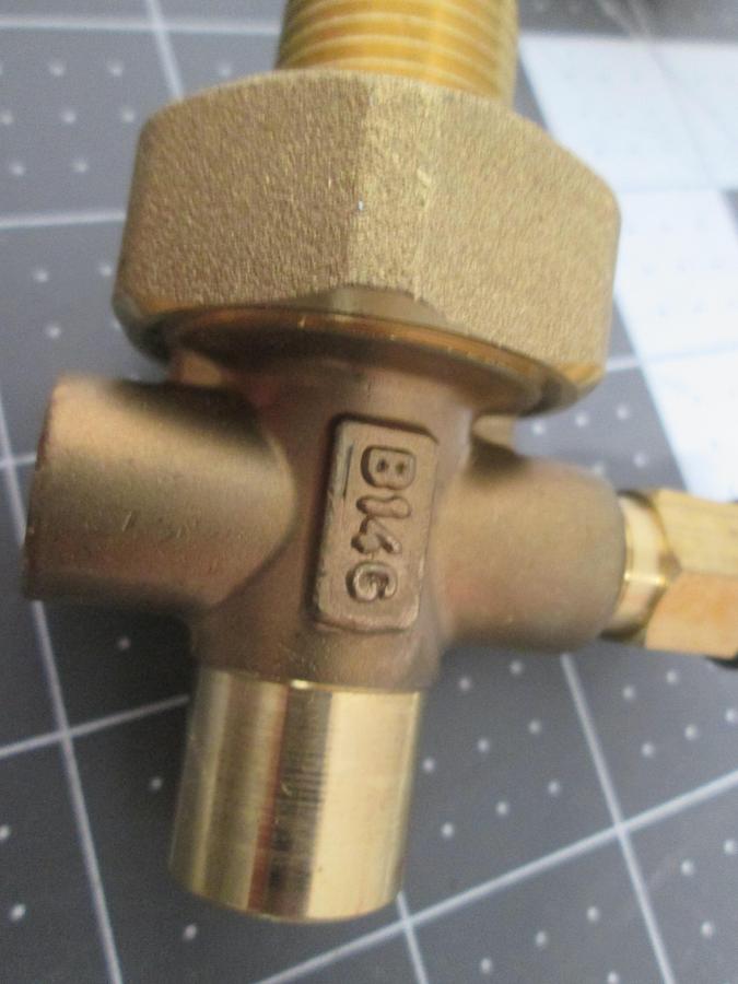 Used 1/2" B14C 600 WOG Hydronic Coil Fitting Lot of 2