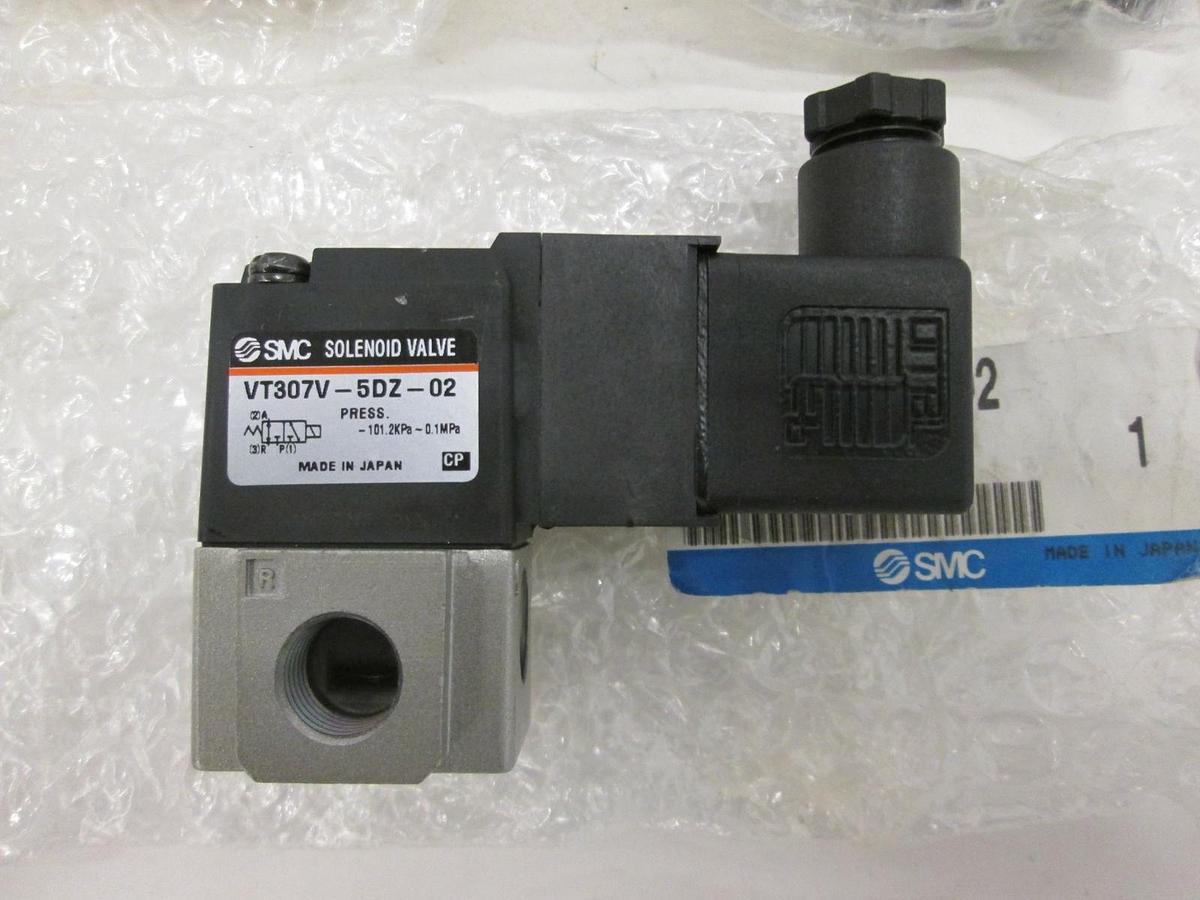 SMC, VT307V-5DZ-02, Solenoid Valve, New, Lot of 3