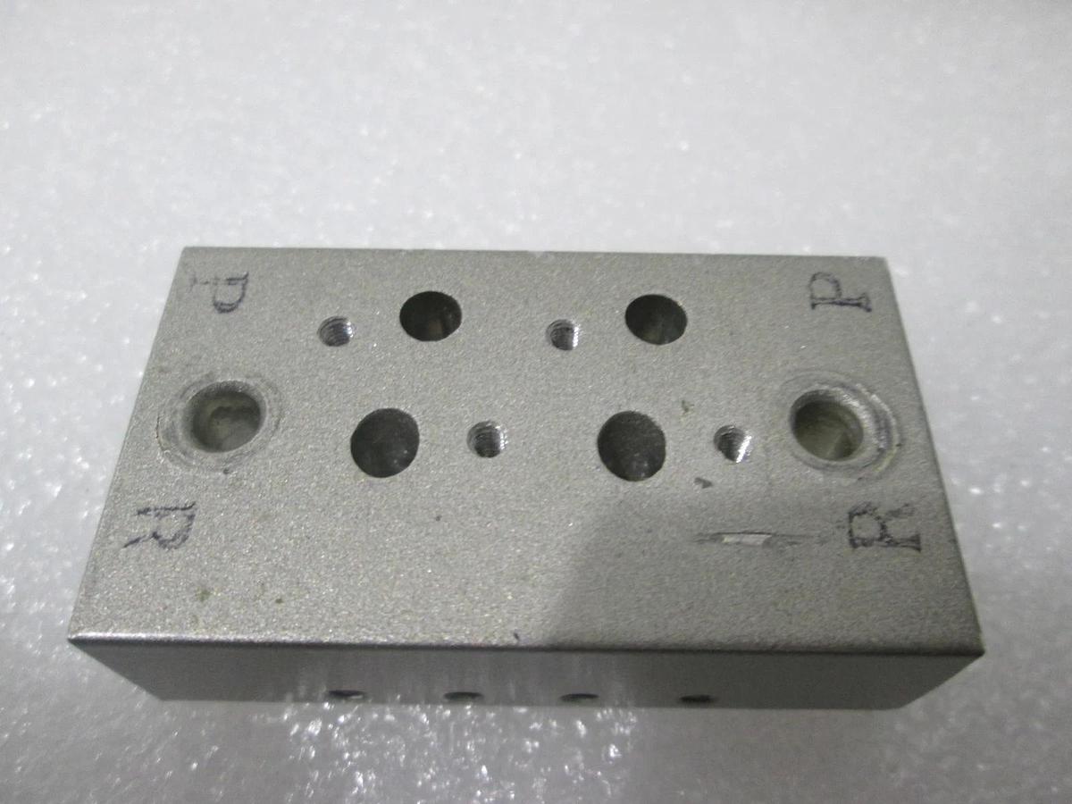 SMC, 2 Position Manifold Block for Valve, New
