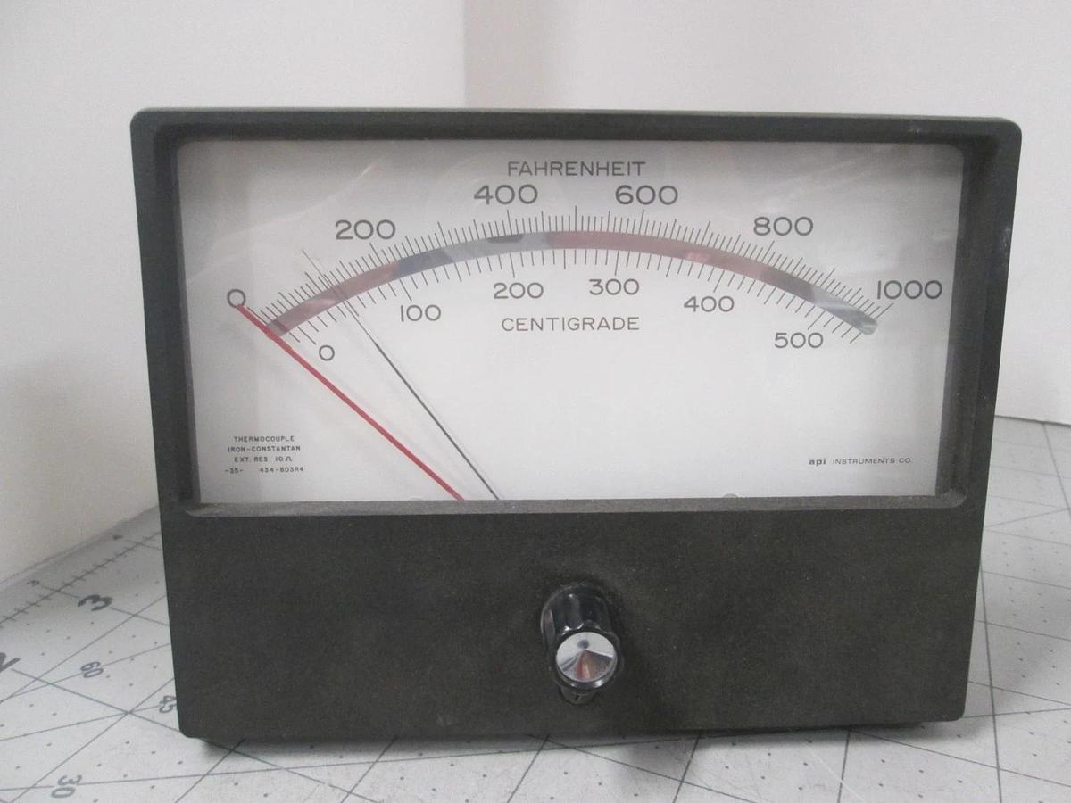 Used API Instruments 434-803R4 Thermocouple Iron-Constantan, 0-1000F/ 0-500C, Used