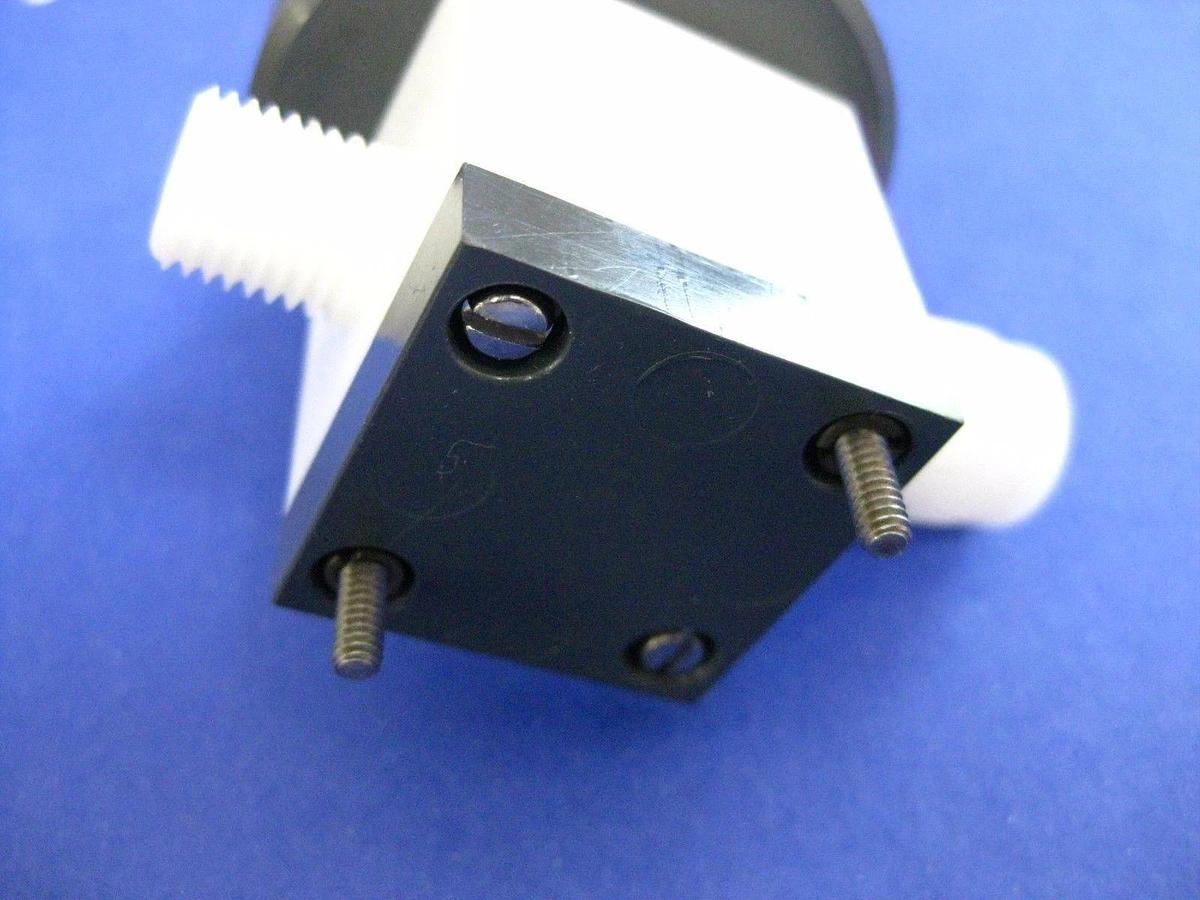 Used Fluorocarbon NV2-224 High Purity N.C. Pneumatic Valve 1/4" 60 psi/125 psi, Used