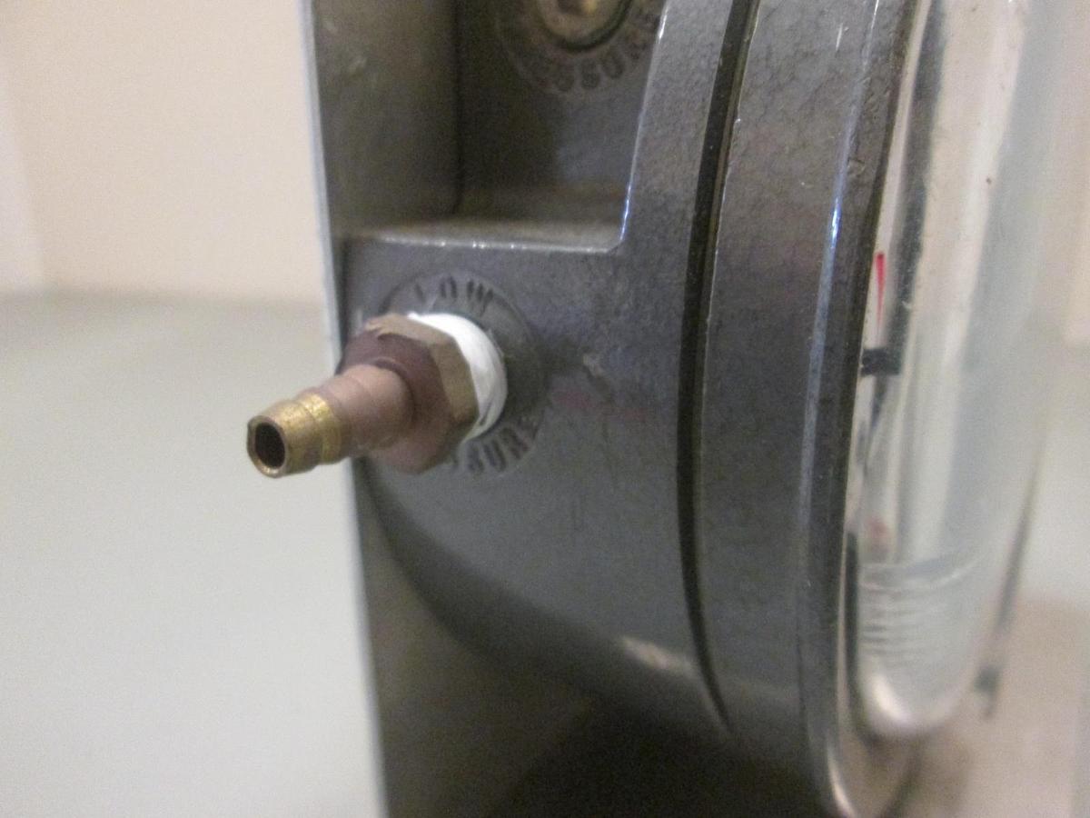 Used Dwyer, Magnehelic Pressure Gauge 0-5", 2205, Used