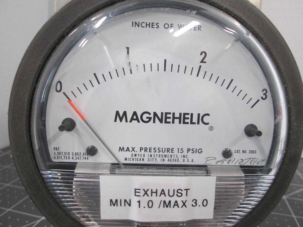 Used Dwyer, Magnehelic 2003 Differential Pressure Gauge 0-3" WC 15 PSIG Used