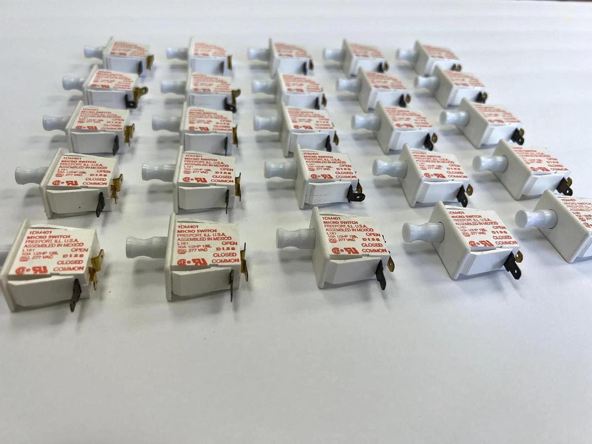 Used 1DM401 Micro Switch L181 10A 1/2HP 125, 250. 277 VAC, Used
