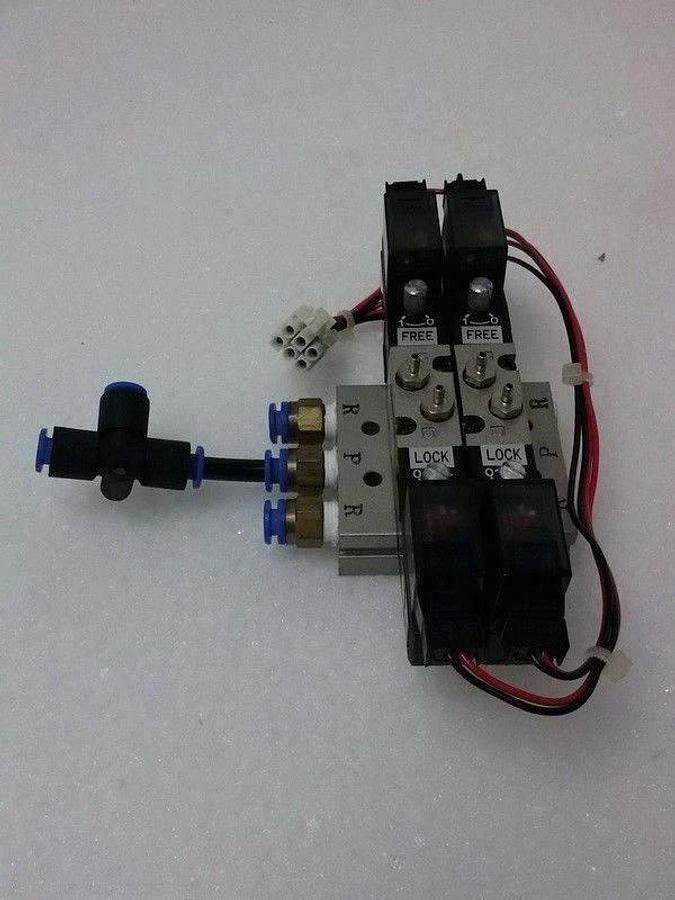 Used SMC 10-VZ3223 Pneumatic Solenoid Valve Manifold Assembly w/ 2 Valves, Used