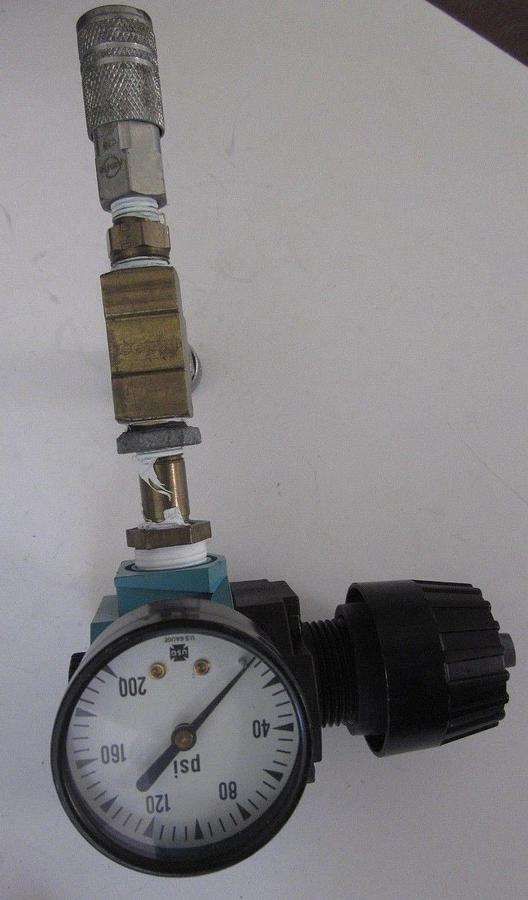 Used LOT OF 2! DIXON R16-04R REGULATORS (1 WITH CONNECTOR AND GAUGE) - USED