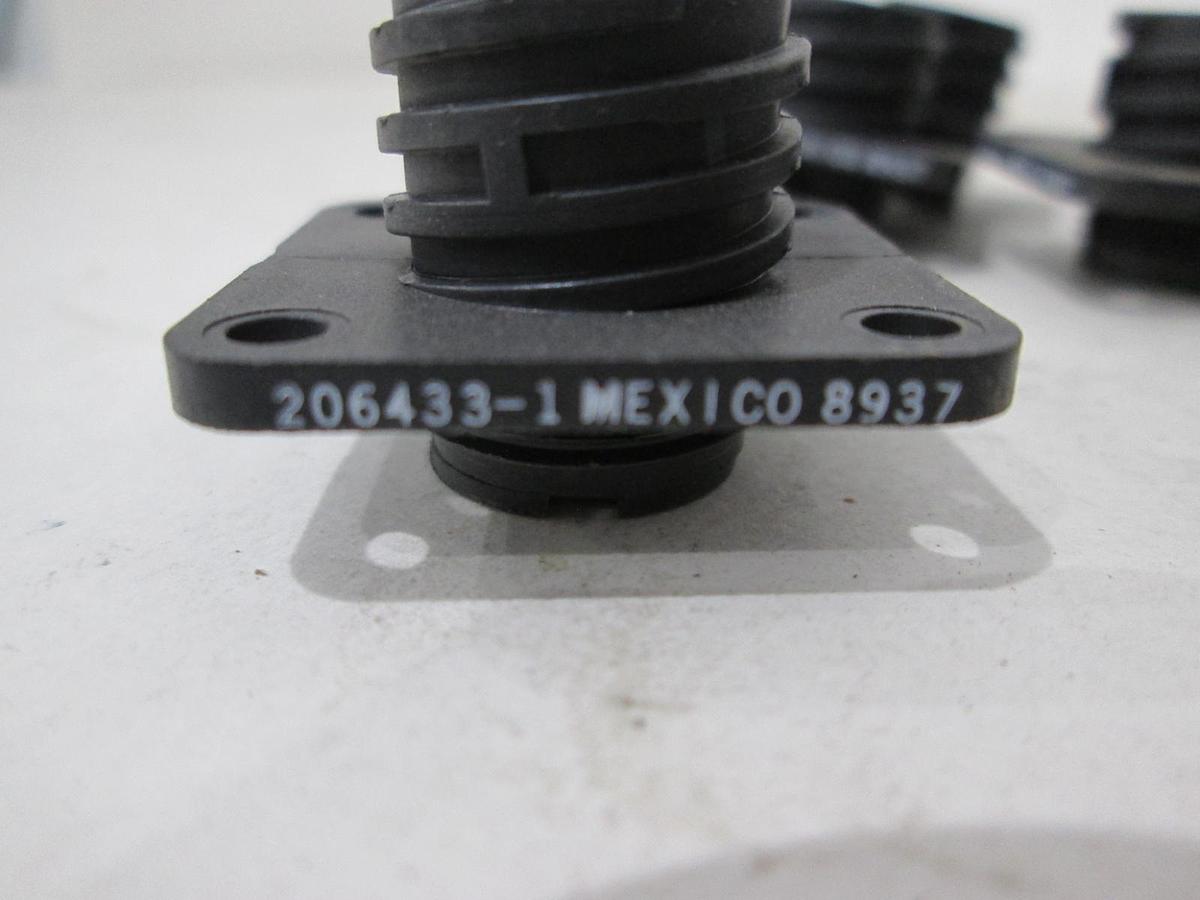 Amphenol, 206433-1, 8 Pin, Female Connector, New, Lot of 11