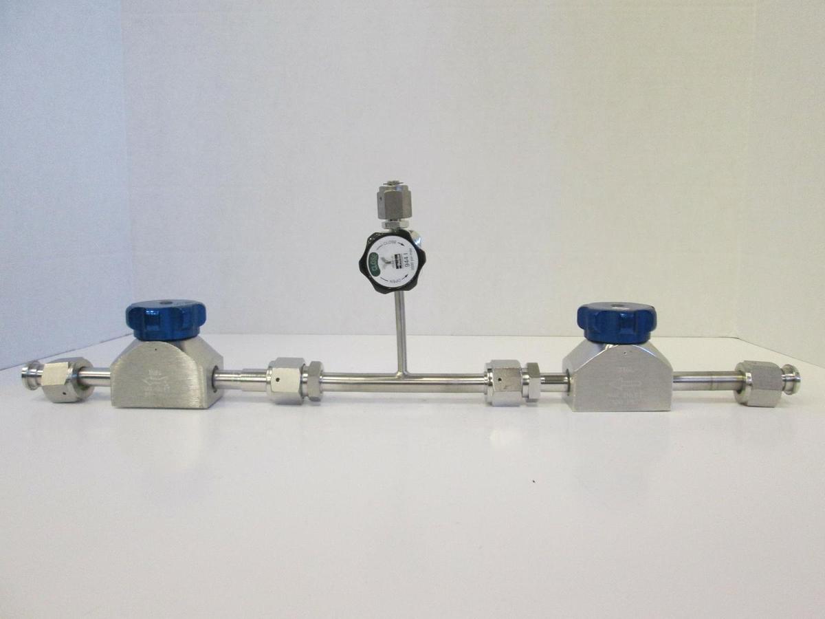 Used Valve Gas Stick Assy w/ (2) 935 Veriflo Valves and (1) Parker 944I Valve