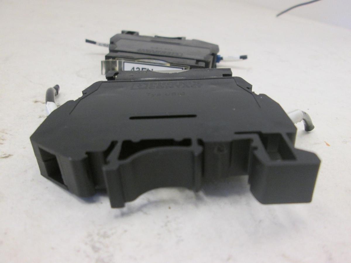 Used Phoenix Contact, Type USIG, Terminal Fuse Block, 4A, Used, Lot of 2